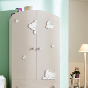 Tiny Living Dream Wardrobe