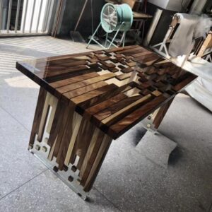 Fishy Pearl Spirits Table